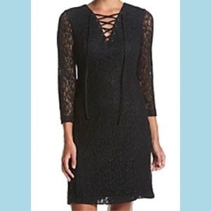 Guess NEW Black Floral Lace Women's Size 0 Sheath